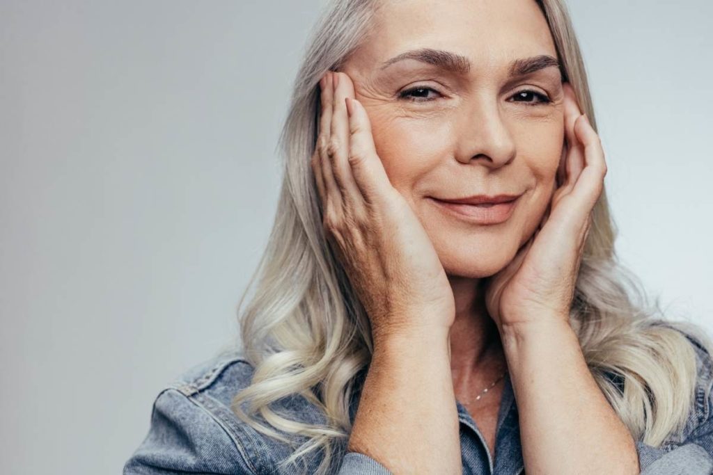 por qué aparecen las arañas en la cara